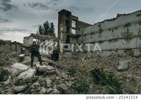 Nuclear post apocalypse survivor 25241514