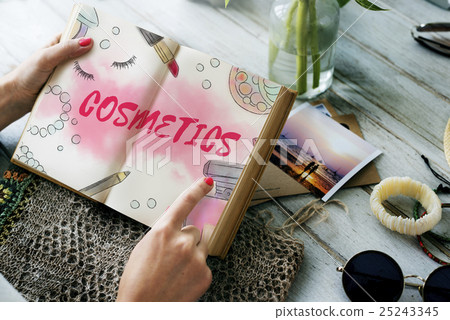 Chic Cosmetics Trendy Vogue Fashion Concept Chic Cosmetics Trendy Vogue Fashion Concept 25243345