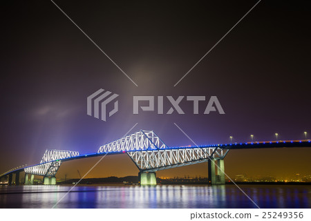 Night view of Tokyo Gate Bridge (Wakasimohama Park) Shot taken in September 2016 25249356