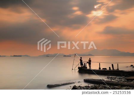 Amazing sea sunset. at sandy bay 25253536