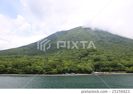 在栃木縣日光市中禪寺湖的風景 25256823