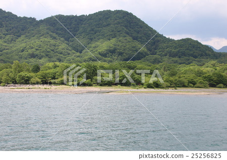 在栃木縣日光市中禪寺湖的風景 25256825