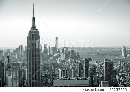 Aerial view of Manhattan skyline, NYC, USA 25257553