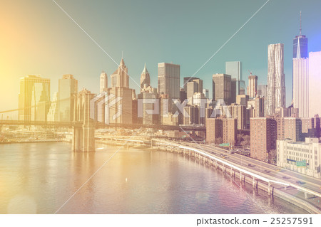 Skyline of downtown New York, Manhattan - vintage  25257591