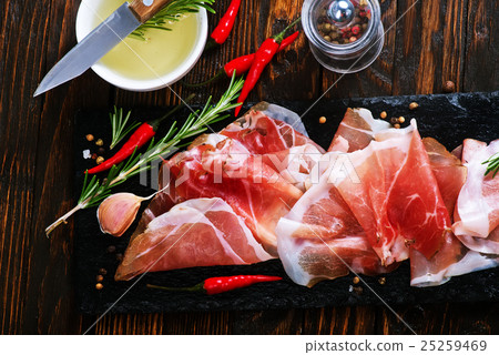 bacon bacon 25259469