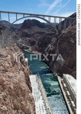 Hoover dam bypass bridge 25260562