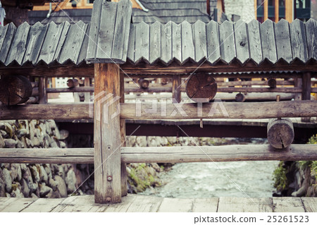 Traditional polish wooden hut from Zakopane 25261523