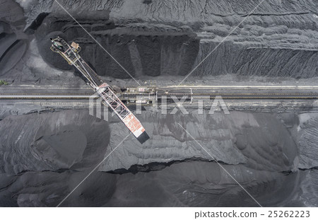 Mining excavator on the bottom surface mine. Mining excavator on the bottom surface mine. 25262223