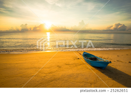 Beautiful sea with The morning light Beautiful sea with The morning light 25262651