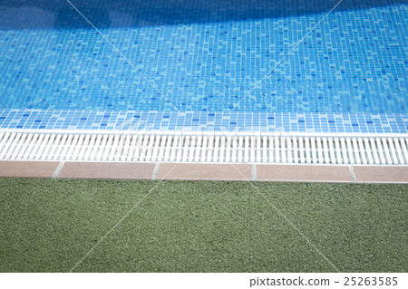 Outdoor swimming pool in summer 25263585
