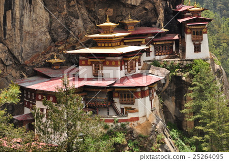 Taktzan修道院 25264095