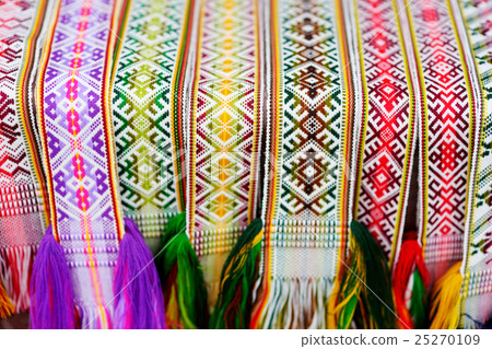 Details of a traditional Lithuanian weave 25270109
