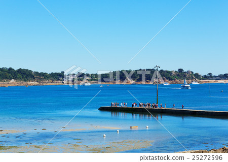 聯繫釣魚船為布萊爾島 25272596