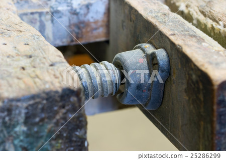 Grip device at the joiner workbench 25286299