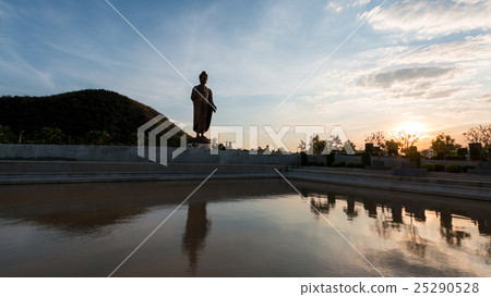 Statues of Buddha at thipsukhontharam in thailand. 25290528