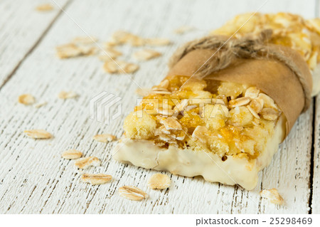 Protein bars with dried fruit, healthy snack 25298469