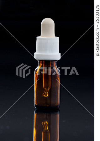 dropper-bottle with pipette 01 25303178