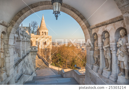 Cityscape of Budapest with Danube River Cityscape of Budapest with Danube River 25303214