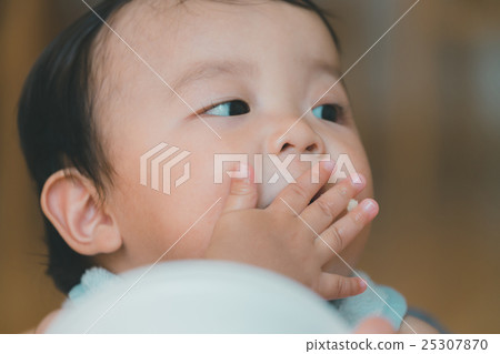 baby, infant, eat 25307870