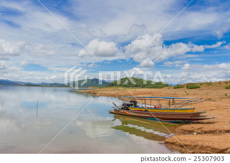 Boat at the Kaeng Krachan Dam, Thailand Boat at the Kaeng Krachan Dam, Thailand 25307903