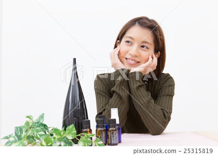 Female aroma image Female aroma image 25315819