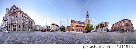 Skyline of Riga old town 25315938