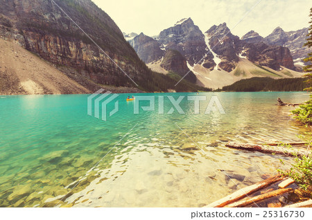 Moraine lake 25316730