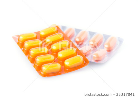 pills of medicine isolated on white background pills of medicine isolated on white background 25317841
