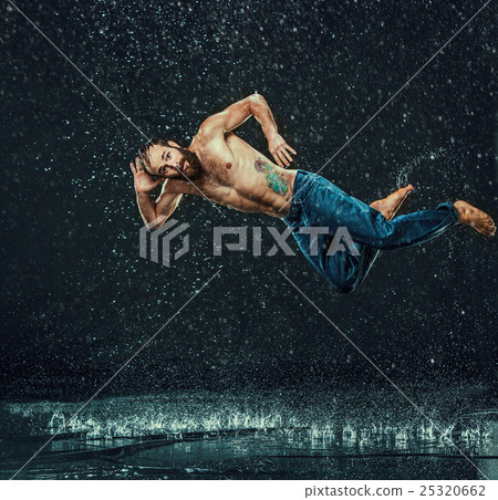 The male break dancer in water. The male break dancer in water. 25320662
