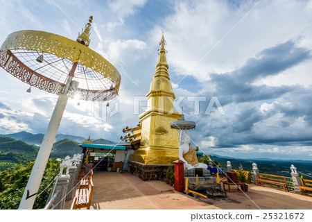 Pagoda at wat phra phutthabat Phanam Pagoda at wat phra phutthabat Phanam 25321672