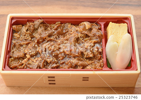 美味的烤肉盒午餐 25323746