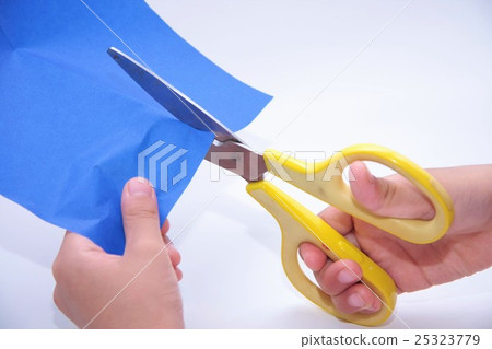 Children using scissors Children using scissors 25323779