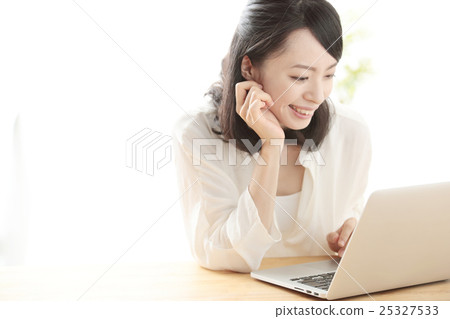 個人電腦·小姐 25327533