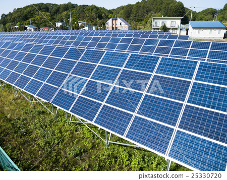 Solar power generation (mega solar aerial shooting) 25330720