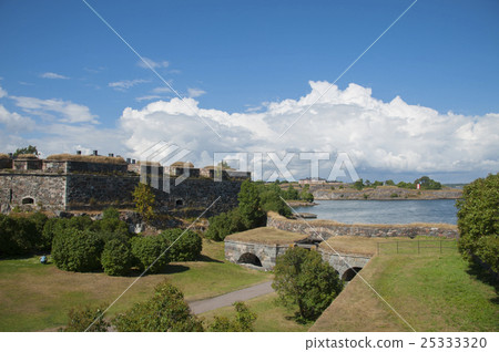 Suomenrinna 25333320