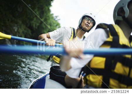 Men and women enjoying rafting 25361224