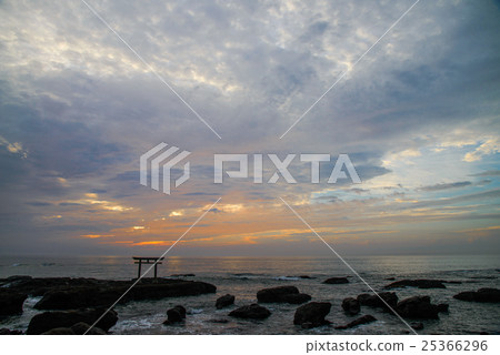Oarai Iso Majin Shrine,Torii torii,黎明 Oarai Iso Majin Shrine,Torii torii,黎明 25366296