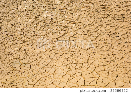 cracked soil background 25366522