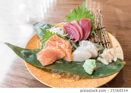 Sashimi 25368554