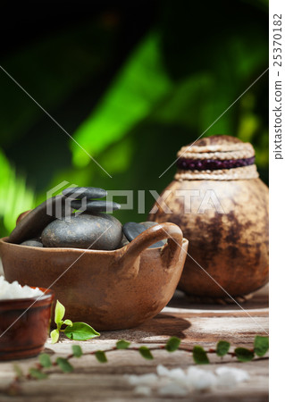 spa objects 25370182