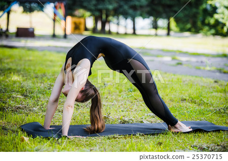 Fit young beautiful woman wearing black sporty Fit young beautiful woman wearing black sporty 25370715