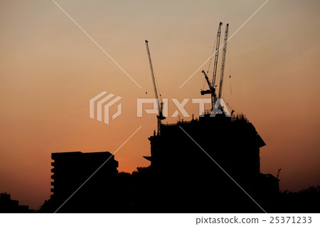 Tower cranes 25371233