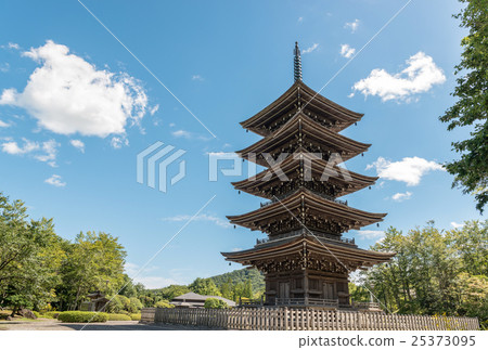 Definition Five-story pagoda at Sanbanji 25373095