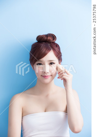 beauty woman make up 25375798