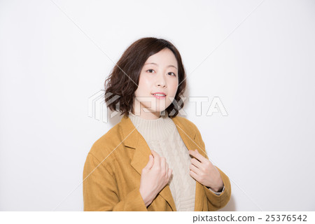 Winter clothing portrait women 25376542