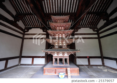 [National Treasure] Kairyuji Temple Five-Storied Pagoda 25379057