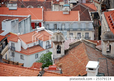 Top view of red roofs in Lisbon, Portugal   25379114