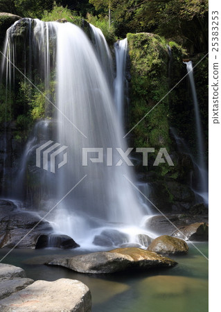 基里巴拉瀑布 基里巴拉瀑布 25383253