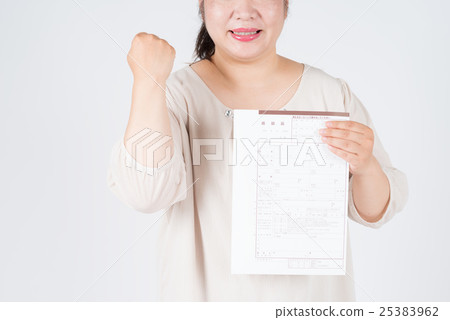 中年女性與婚姻通知 25383962