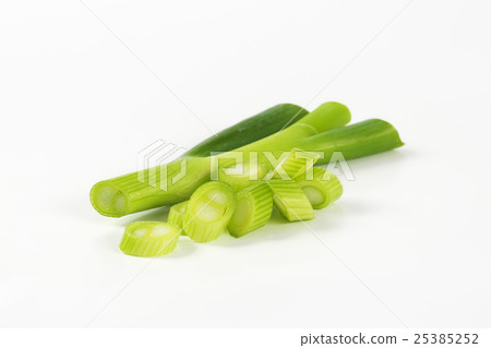 chopped green onion chopped green onion 25385252